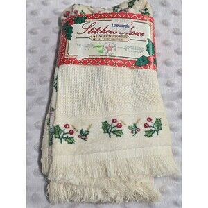 Vintage Holly Fingertip Towels Cross Stitch New Charles Craft Stitchers Choice